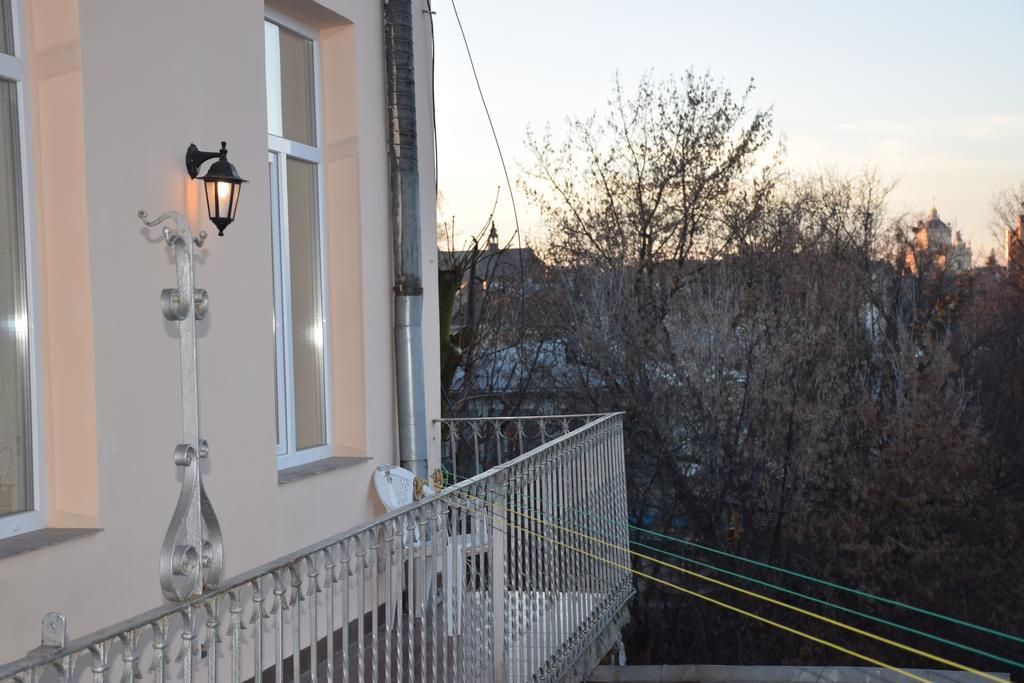 Near Citadel Apartment 2 Lviv Extérieur photo