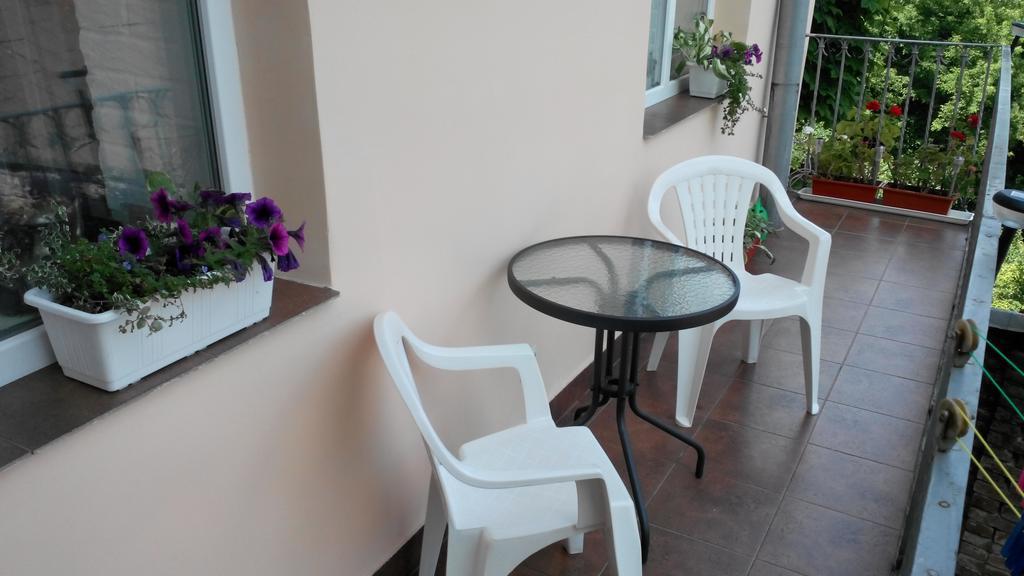 Near Citadel Apartment 2 Lviv Extérieur photo